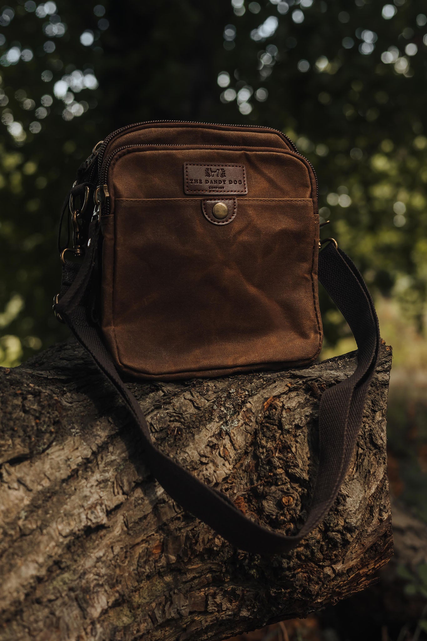 Classic Brown Waxed Cotton Foragers Bag