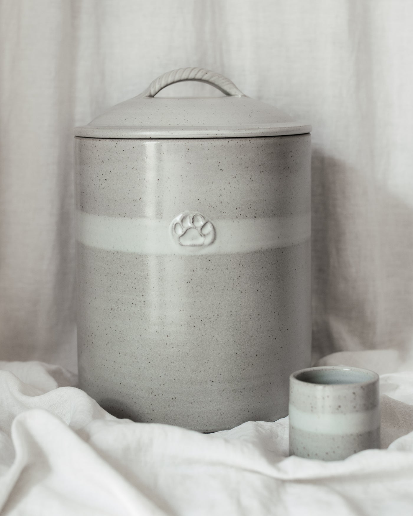 Large Pottery Pet Food Storage Jar